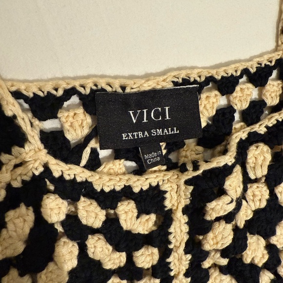 Solana Sleeveless Patchwork Crochet Mini Dress from VICI size XS - Picture 4 of 4